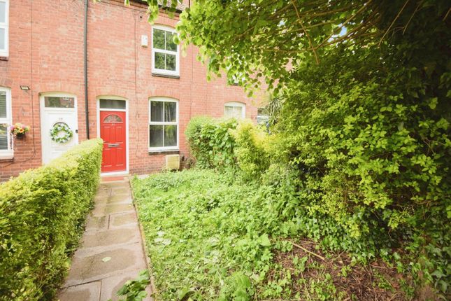 3 bed property, in Middleborough Road, £180,000