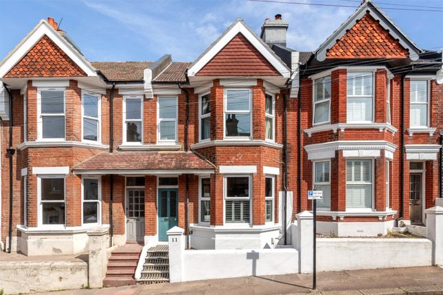 3 bed property, in Semley Road, £700,000