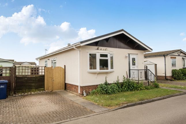 2 bed property, in Osborne Road, £99,995