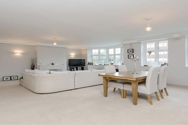 2 bed property, in The Downs, £750,000