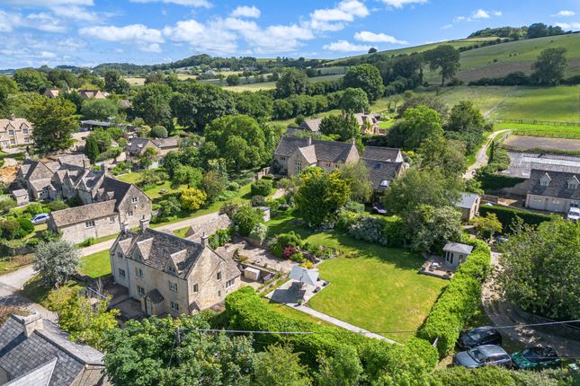 5 bed property, in Sevenhampton, £1,500,000