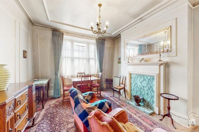 4 bed property, in Sidmouth Road, £560,000