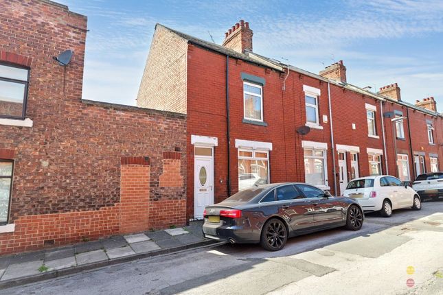 3 bed property, in 26 Bangor Street, £20,000