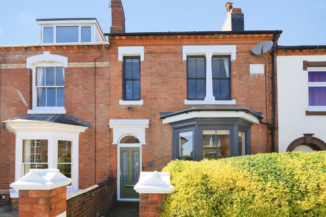 4 bed property, in Lorne Street, £300,000