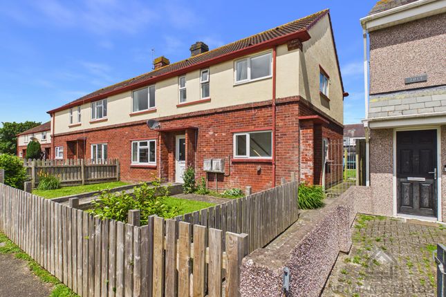 2 bed property, in Park Road, £145,000