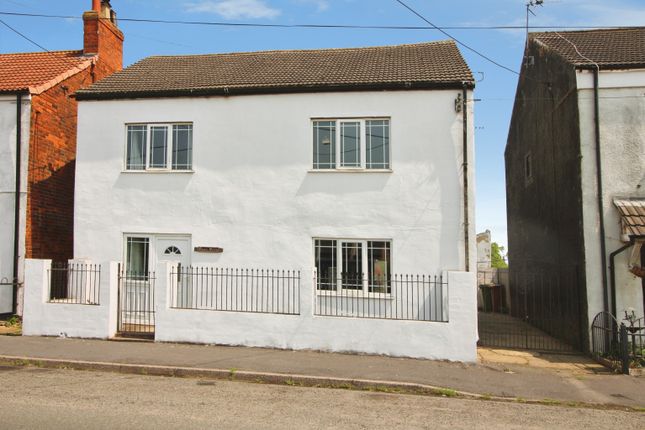 5 bed property, in Barrow Road, £260,000