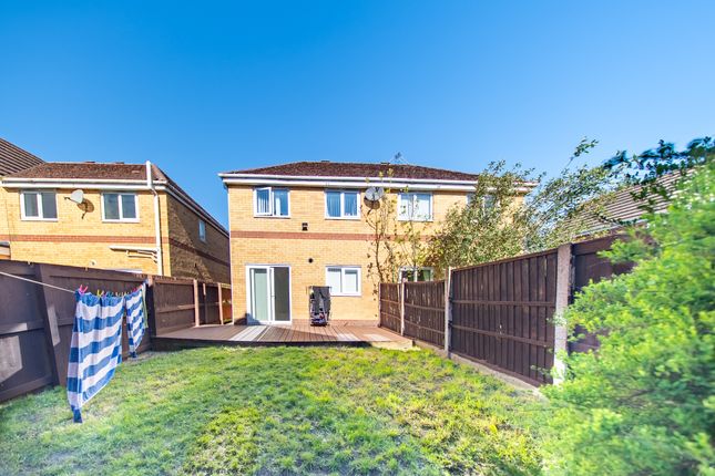 3 bed property, in Ambleside Drive, £151,000