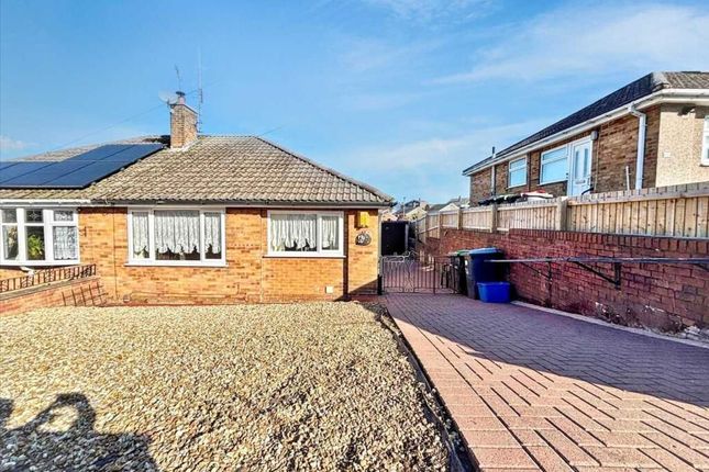 2 bed property, in Glebe Street, £135,000