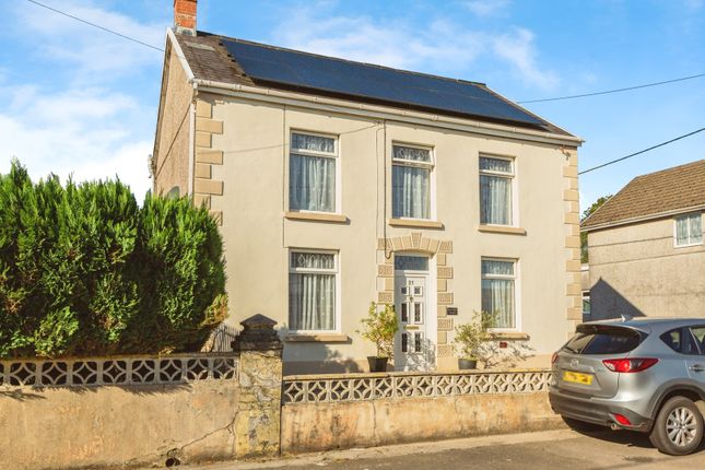 3 bed property, in Llwyncelyn Road, £250,000