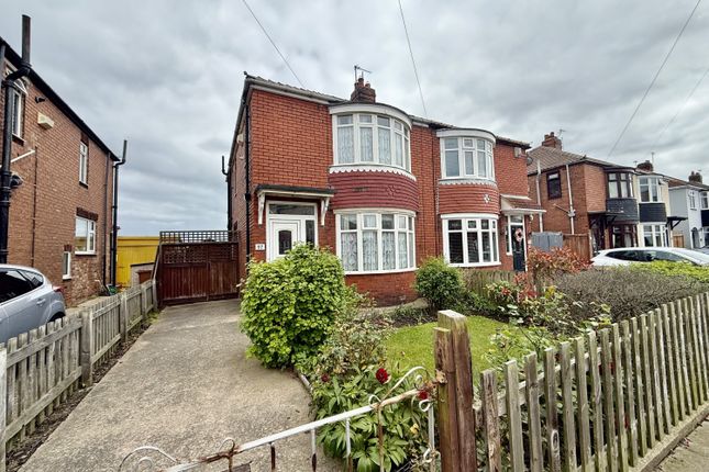 2 bed property, in Ventnor Avenue, £150,000