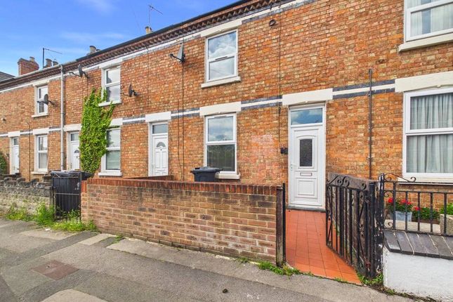 3 bed property, in Cemetery Road, £185,000