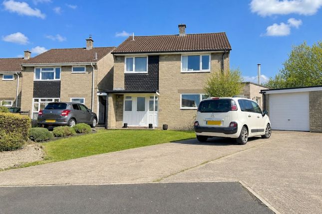 4 bed property, in Cope Park, £545,000