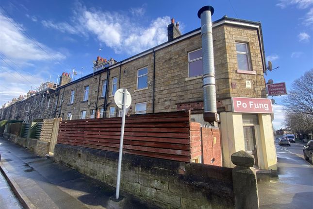 5 bed property, in Broad Lane, £270,000