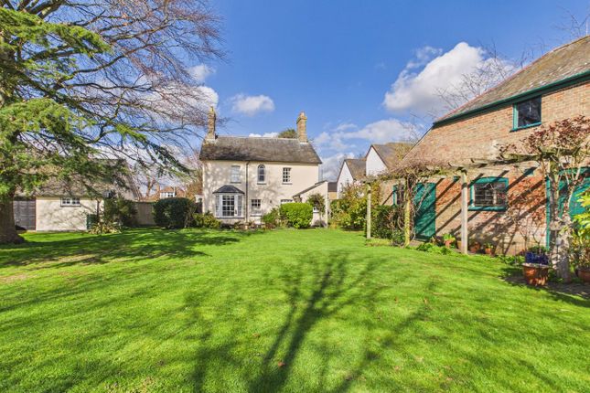 4 bed property, in Railway Road, £650,000