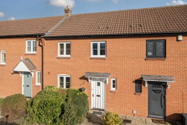 3 bed property, in Carnival Close, £245,000
