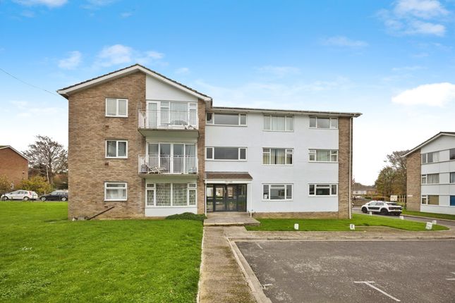 2 bed property, in Legion Road, £76,000