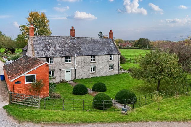 5 bed property, in Hornblotton, £1,250,000