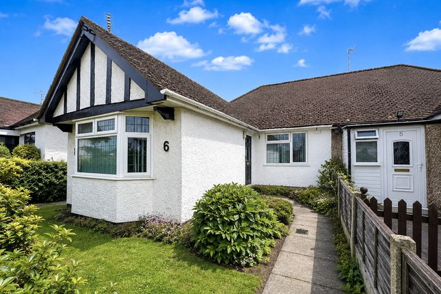 3 bed property, in Barbara Close, £350,000