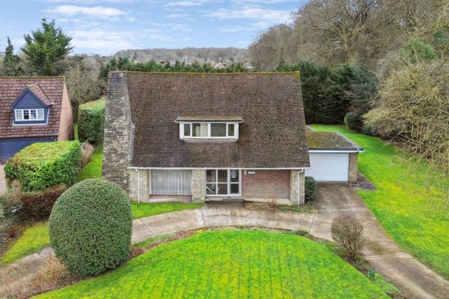 4 bed property, in Parkside, £750,000
