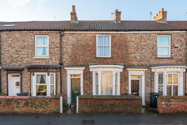 3 bed property, in Lowther Street York YO31, £160,000
