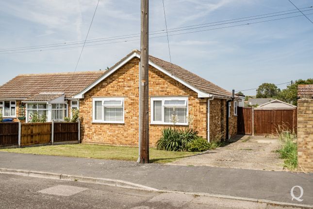 3 bed property, in St. Clements Close, £290,000