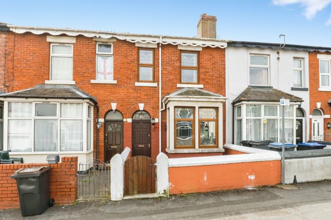 2 bed property, in George Street, £87,000