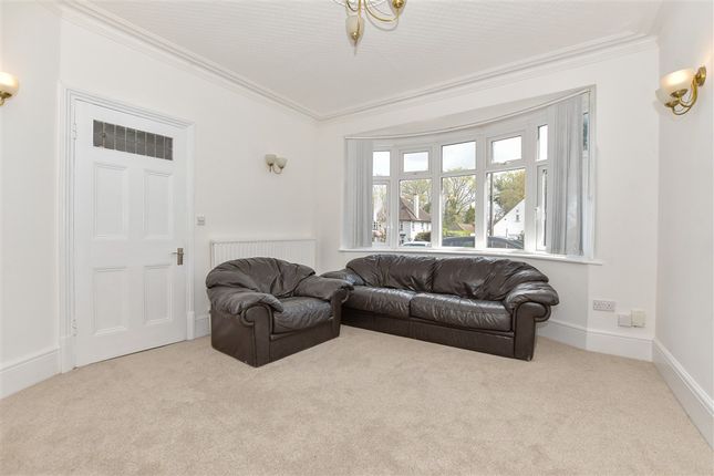 6 bed property, in Maidstone Road, £650,000