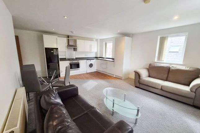 2 bed property, in Winmarleigh Street, £110,000