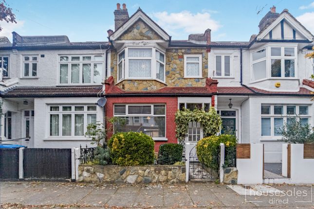 3 bed property, in Ascot Road, £570,000