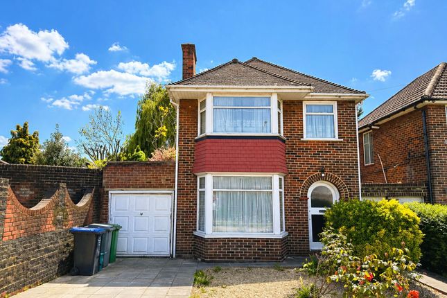 3 bed property, in Beverley Drive, £650,000
