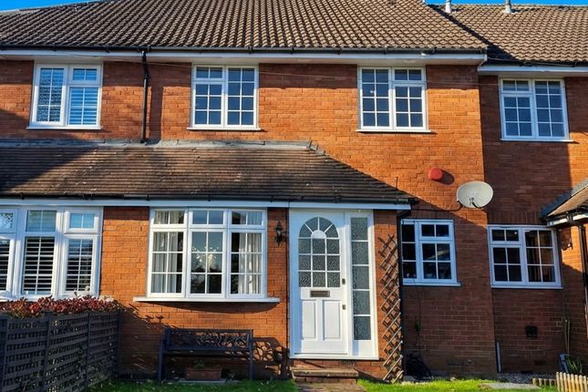 2 bed property, in Bromley Grove, £475,000