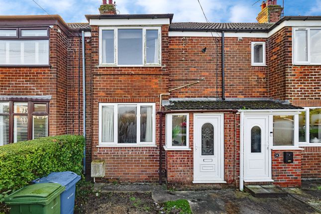 2 bed property, in Weghill Road, £90,000