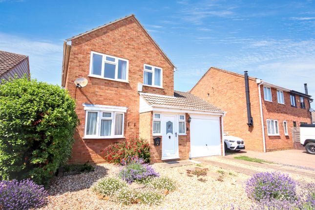 3 bed property, in 56 College Drive, £180,000