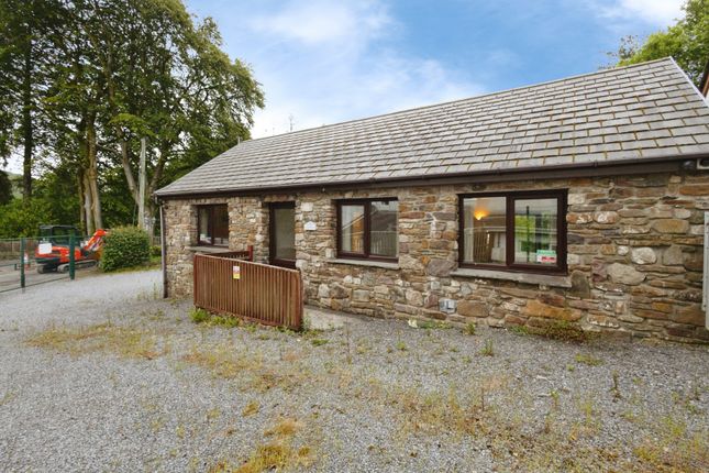 2 bed property, in Station Road, £180,000