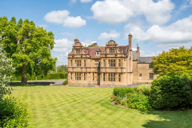 10 bed property, in Thorne, £3,500,000