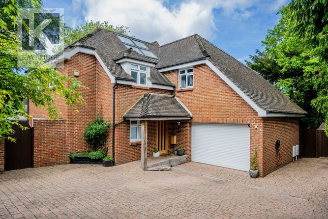 5 bed property, in Beechdene, £1,150,000