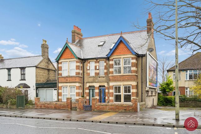 3 bed property, in London Road, £575,000