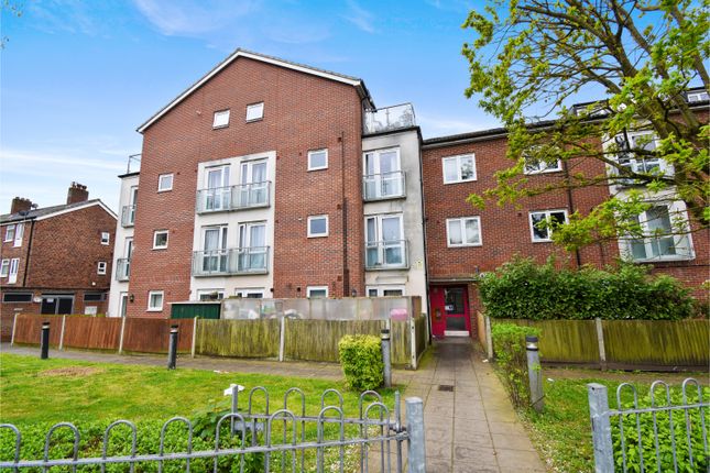 1 bed property, in Flat 29 Steeplechase Court, £170,000
