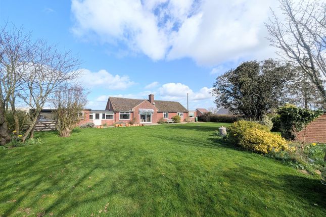 4 bed property, in Portway, £550,000