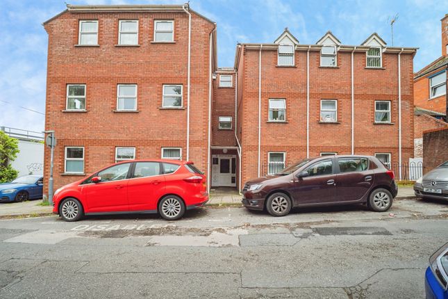 2 bed property, in Weston Road, £150,000