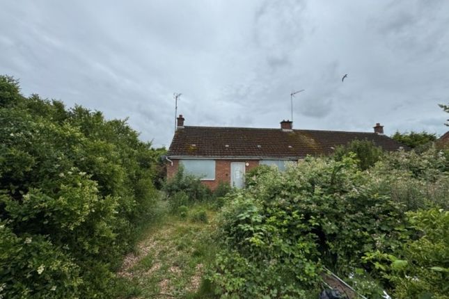 2 bed property, in 32 Lady Jane Grey Road, £40,000