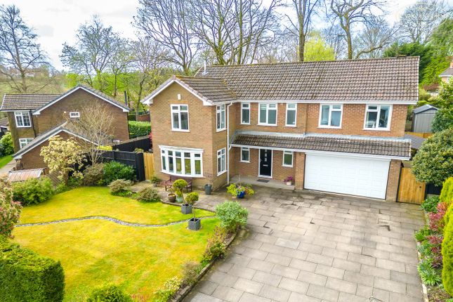 5 bed property, in Bessybrook Close, £715,000