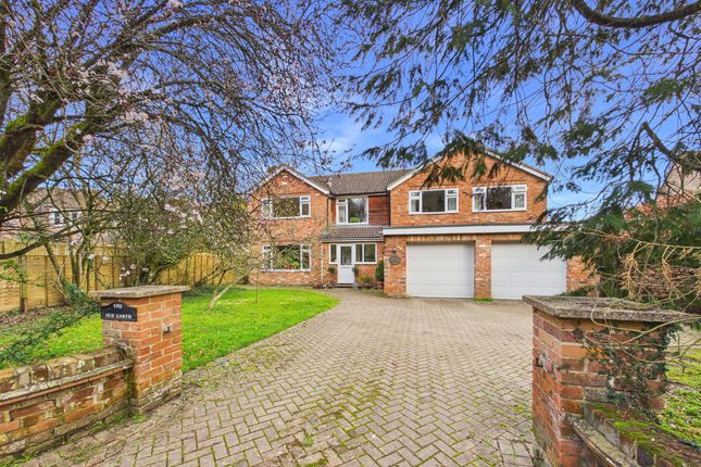 5 bed property, in The Old Garth, £1,185,000