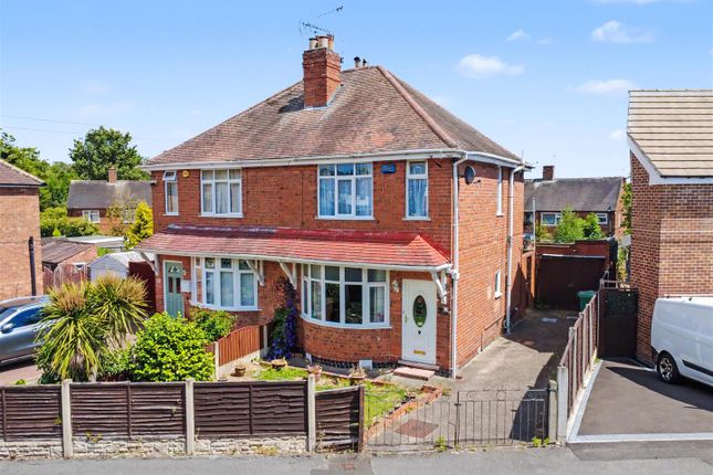 3 bed property, in Park Crescent, £220,000