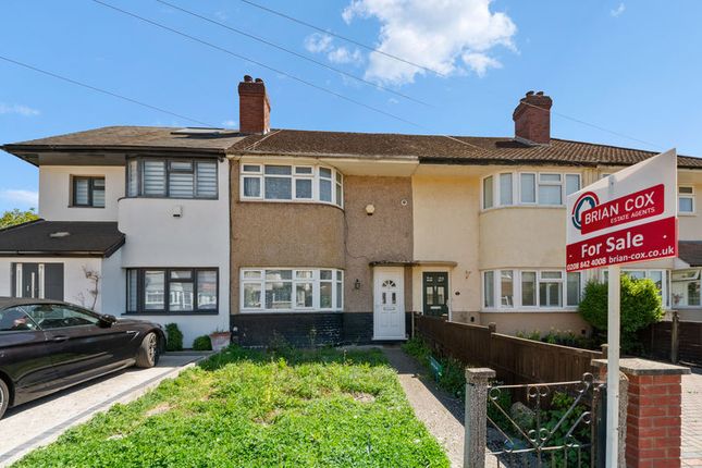 2 bed property, in Girton Close, £475,000
