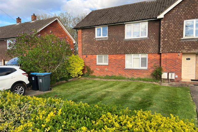 2 bed property, in The Square, £300,000