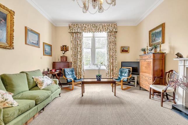 2 bed property, in Holbein Place, £1,450,000