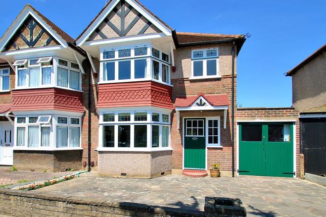 3 bed property, in Kings Way, £700,000
