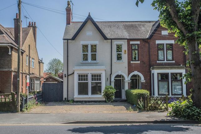 4 bed property, in Broadway, £500,000