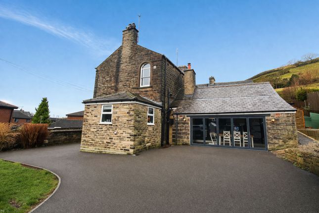 3 bed property, in Cote Lane, £450,000